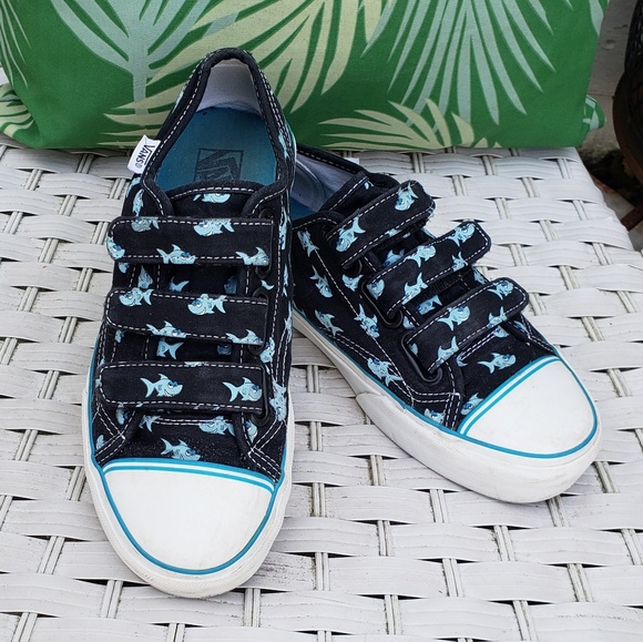 shark vans womens